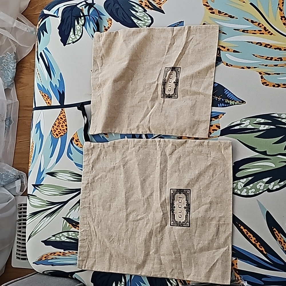 Authentic Gucci item lot - Picture 5 of 15